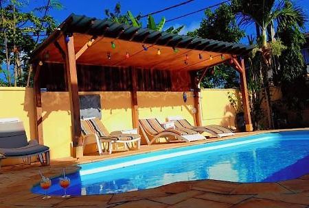 Jolie Villa Santa Avec Piscine Pointe aux Piments Exterior foto