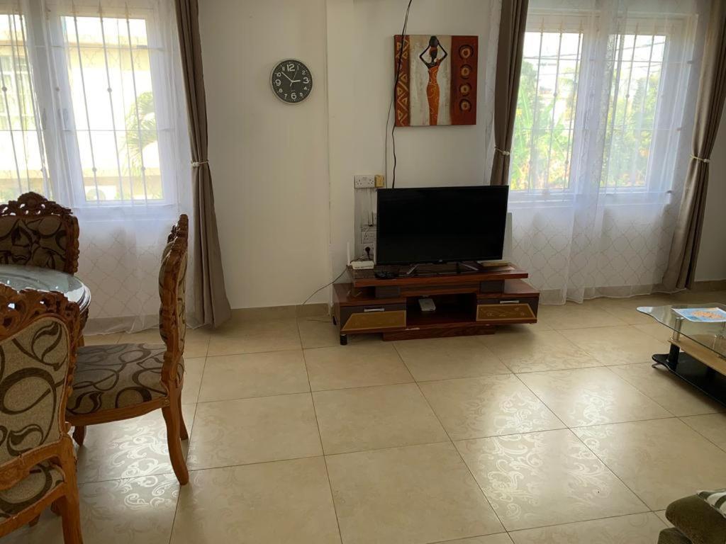 Jolie Villa Santa Avec Piscine Pointe aux Piments Exterior foto